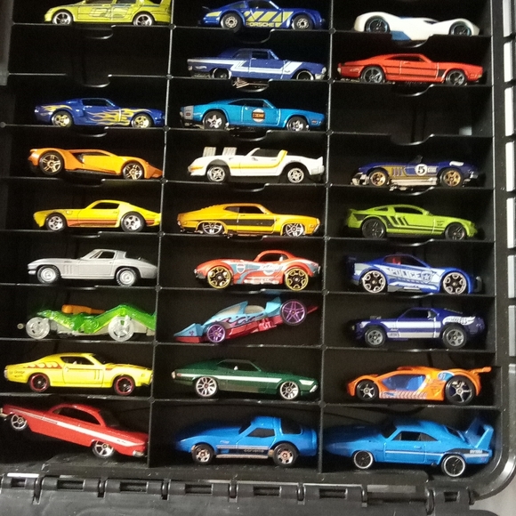 73 Hot Wheels Vehicle Collection from early 2000's to 2019 & Carry Case - Picture 1 of 13